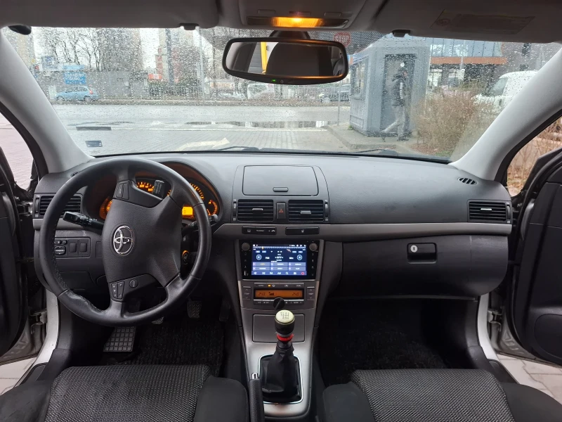 Toyota Avensis 2.0 D4D  FACELIFT, снимка 4 - Автомобили и джипове - 49228515