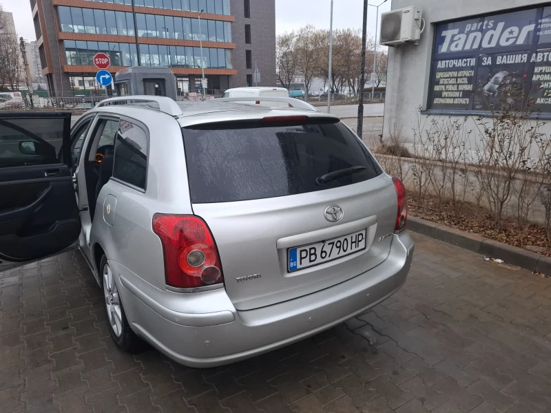 Toyota Avensis 2.0 D4D  FACELIFT, снимка 5 - Автомобили и джипове - 49228515