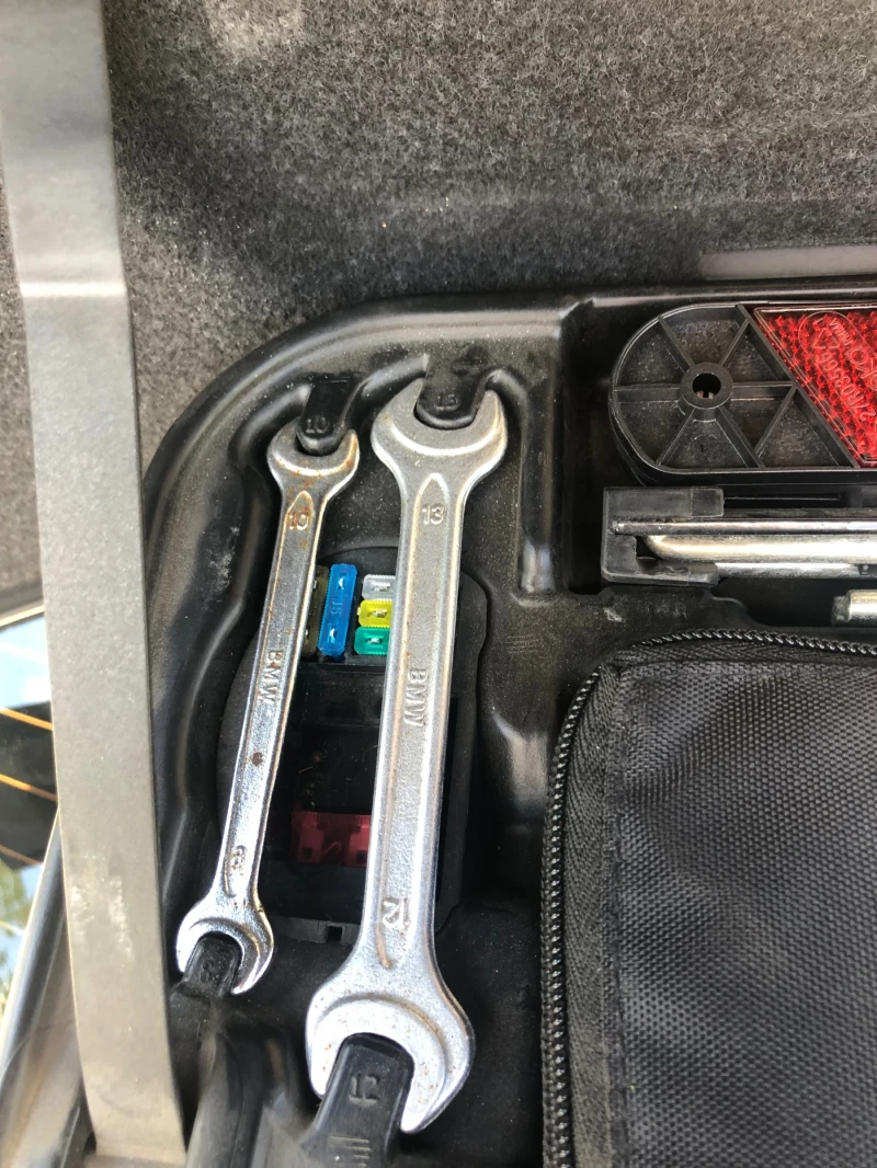 BMW 525, снимка 10 - Автомобили и джипове - 52358212