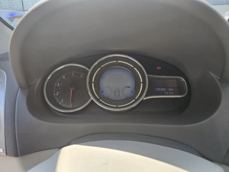 Renault Fluence 1.6 dCi 130, снимка 8 - Автомобили и джипове - 51365492
