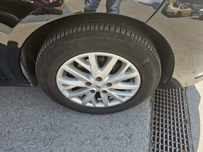 Renault Fluence 1.6 dCi 130, снимка 15 - Автомобили и джипове - 51365492