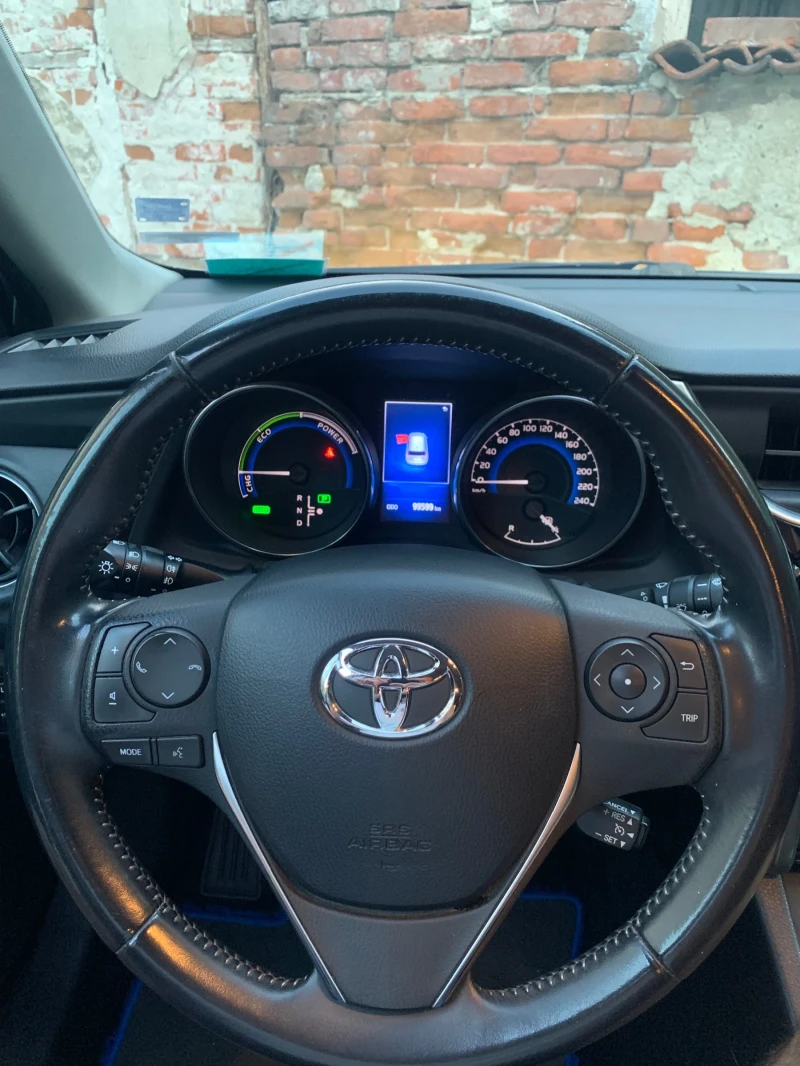Toyota Auris Auris 1.8 hybrid , снимка 9 - Автомобили и джипове - 51623298