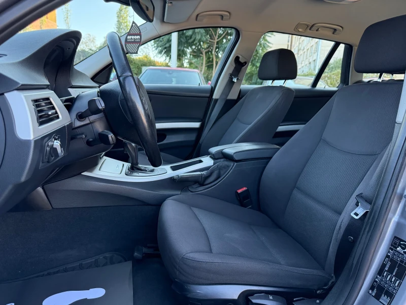 BMW 320 i , снимка 9 - Автомобили и джипове - 51749328