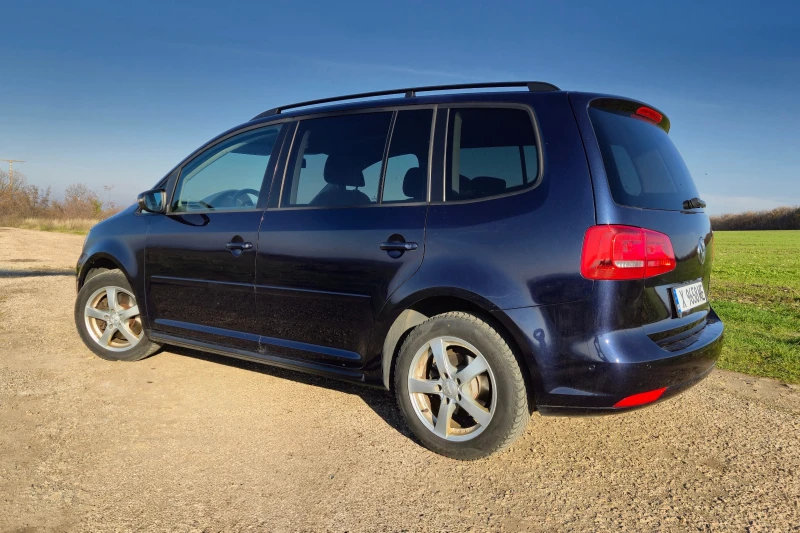 VW Touran 2, 0 TDI 140 AUTO, снимка 6 - Автомобили и джипове - 52806098