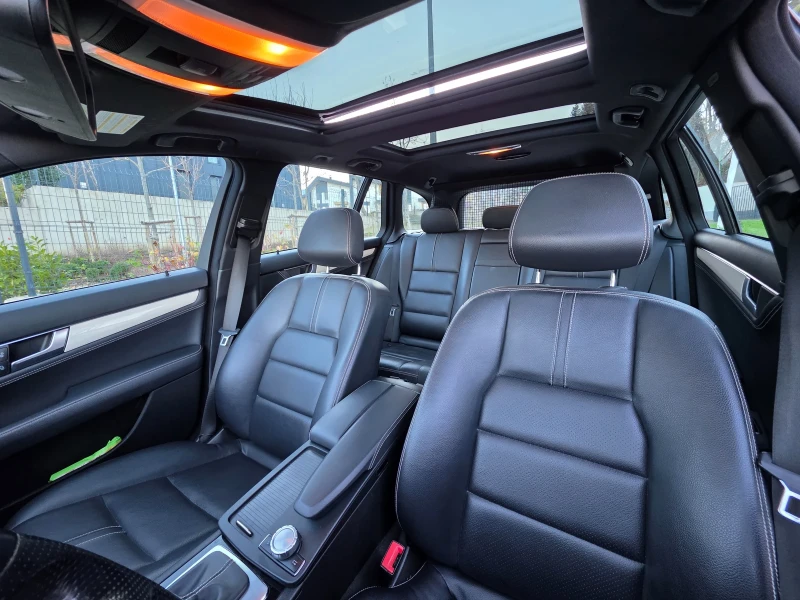 Mercedes-Benz C 300 4matic 7G Tronic+ , снимка 12 - Автомобили и джипове - 52811846