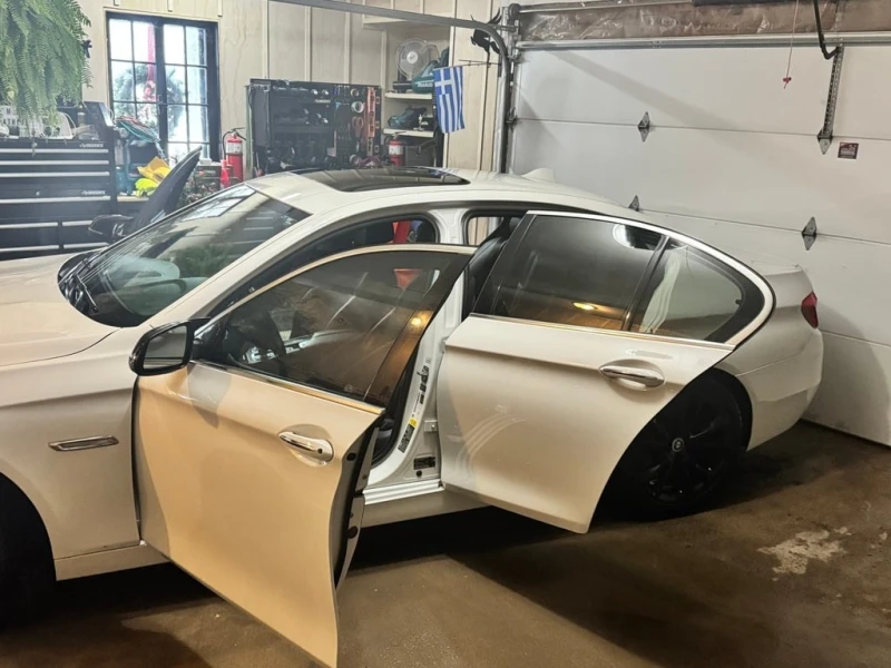 BMW 535 * 4dr Sdn 535d xDrive AWD * CARFAX * ЦЕНА ДО БГ, снимка 9 - Автомобили и джипове - 52923943