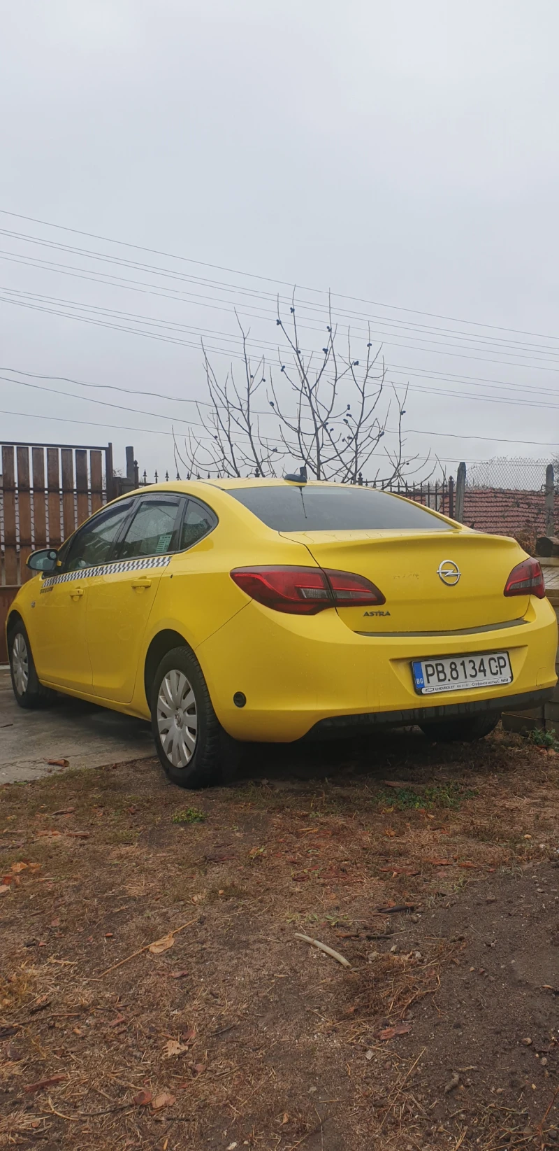 Opel Astra j, снимка 2 - Автомобили и джипове - 52946169