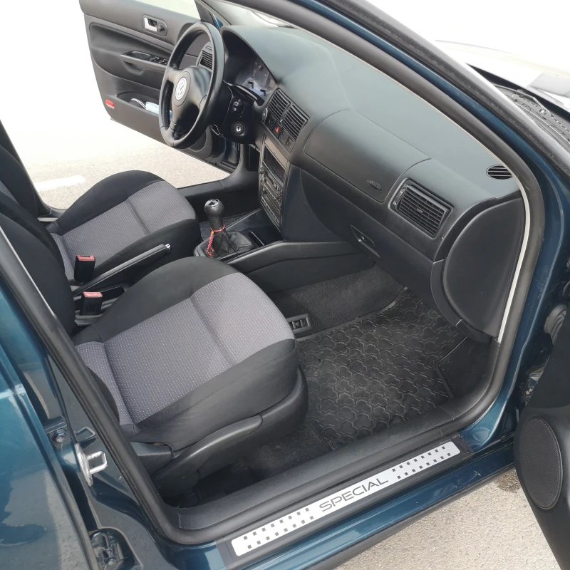 VW Golf 1.9 TDI, снимка 11 - Автомобили и джипове - 53060136