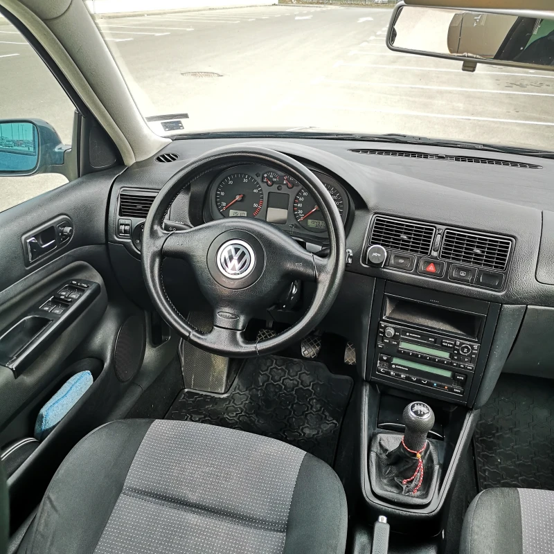 VW Golf 1.9 TDI, снимка 9 - Автомобили и джипове - 53060136