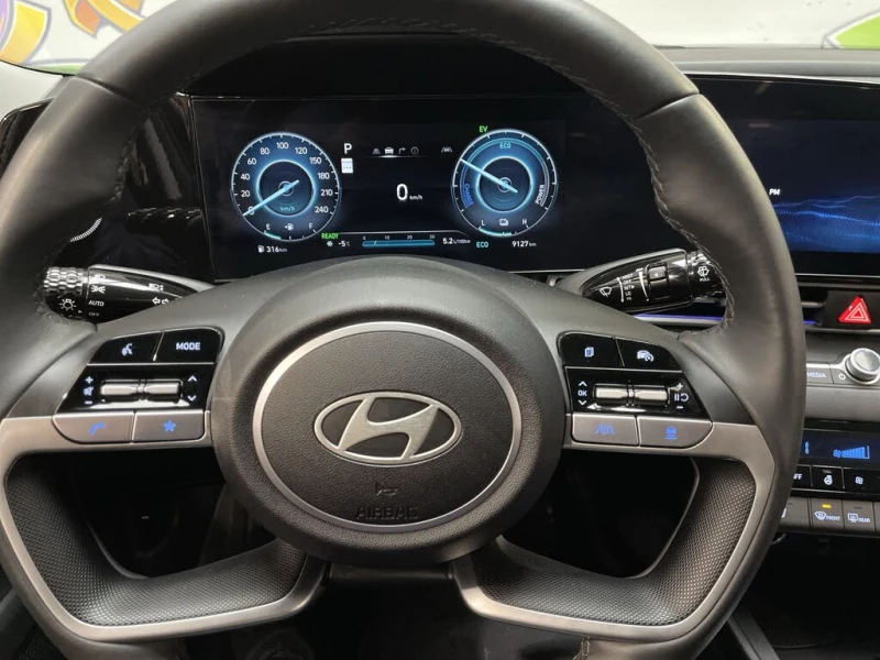 Hyundai Elantra * Hybrid Luxury* АвтоКредит (ЦЕНА ДО БГ), снимка 10 - Автомобили и джипове - 53459801