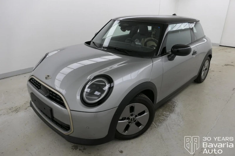 Mini Cooper C 1, 5 Steptronic Favoured Trim - 58900 лв. / 30115.09 € - 23314115 1