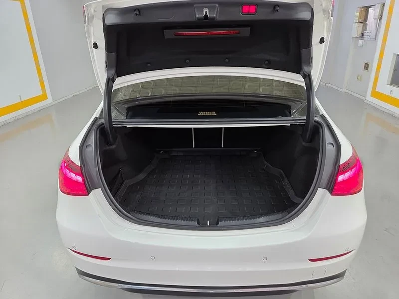 Mercedes-Benz C 200  4Matic Avantgarde, снимка 6 - Автомобили и джипове - 55650595