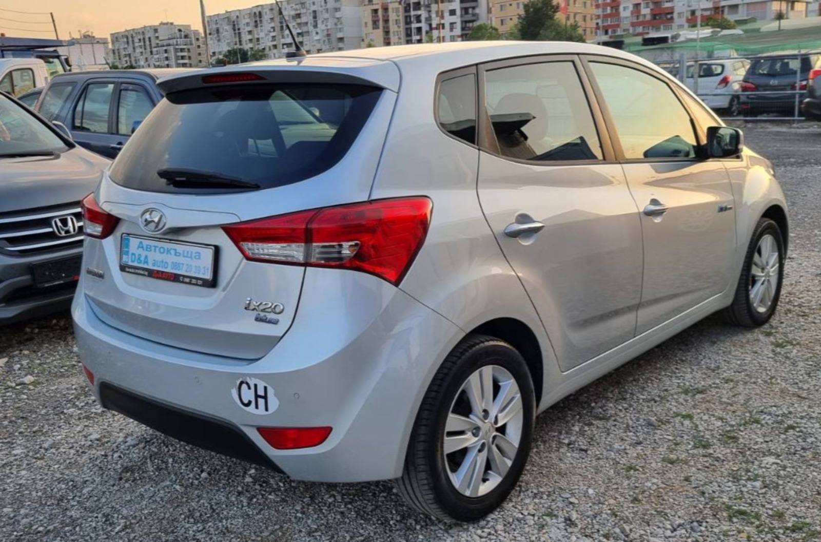 Hyundai Ix20 1.6i 125коня Швейцария Навигация  - изображение 8