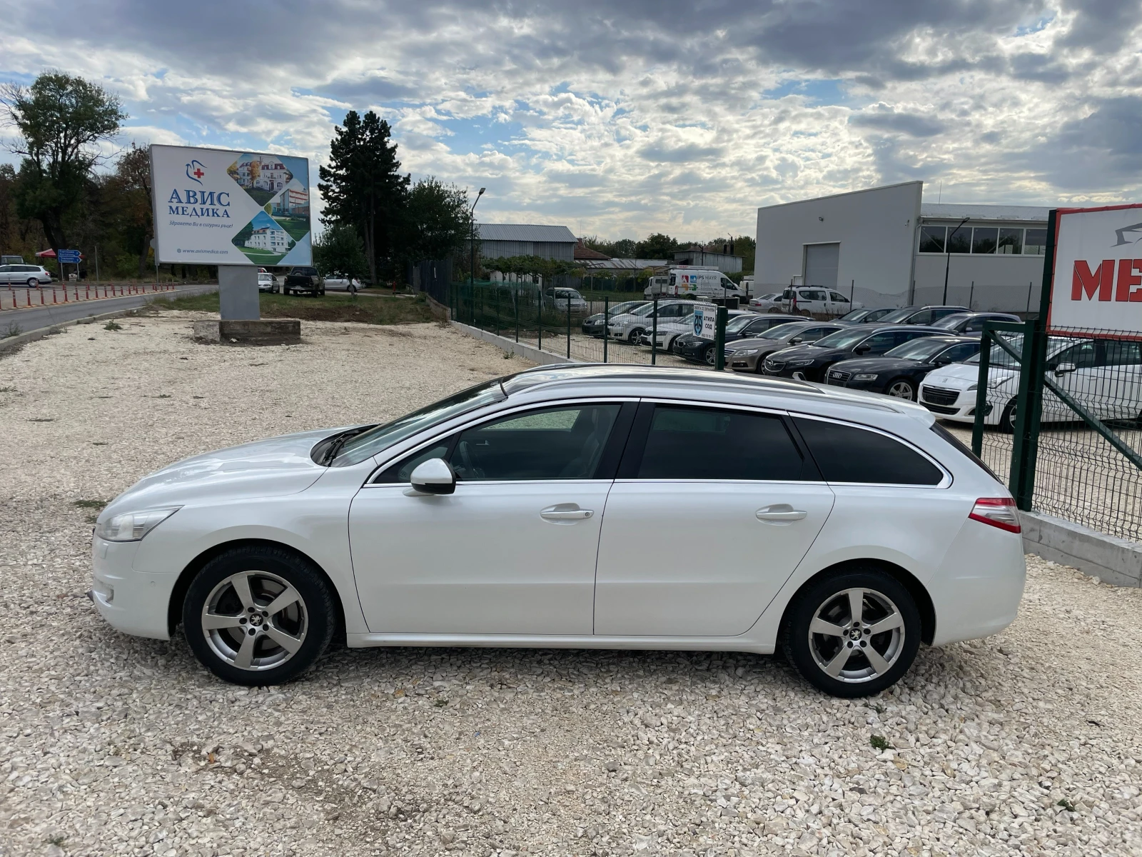 Peugeot 508 GT 204 2.2HDI Panorama LED XENON KEYLESS HEAD UP, снимка 10 - Автомобили и джипове - 56019958
