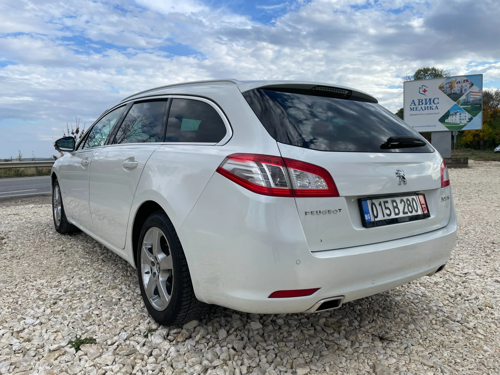 Peugeot 508 GT 204 2.2HDI Panorama LED XENON KEYLESS HEAD UP, снимка 9 - Автомобили и джипове - 56019958