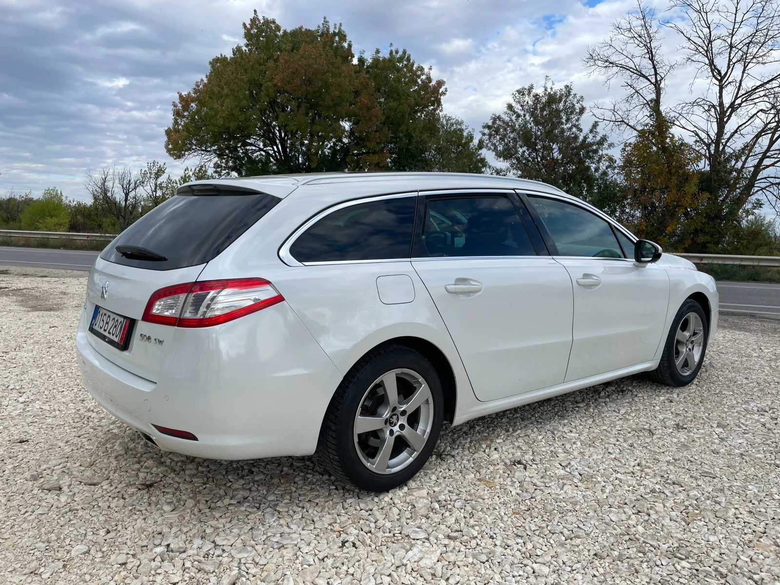 Peugeot 508 GT 204 2.2HDI Panorama LED XENON KEYLESS HEAD UP, снимка 6 - Автомобили и джипове - 56019958