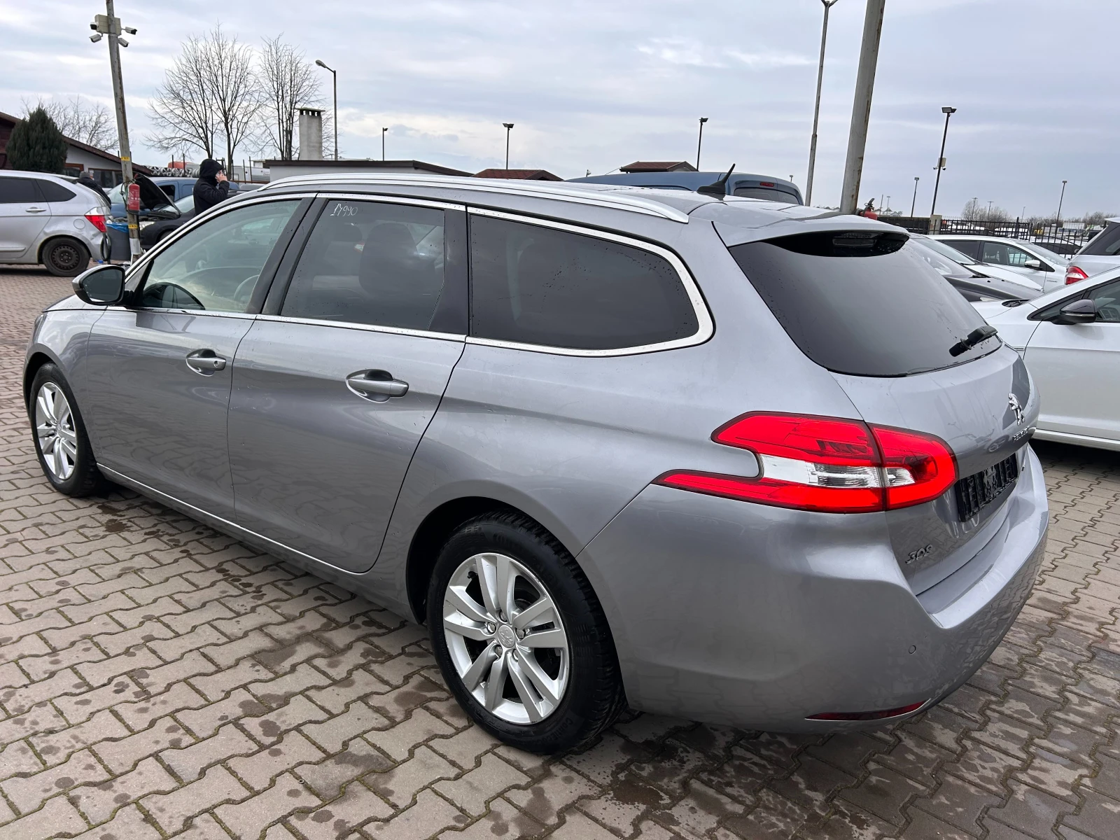 Peugeot 308 1.6HDI NAVI/PANORAMA/KAMERA EURO 6 - изображение 8