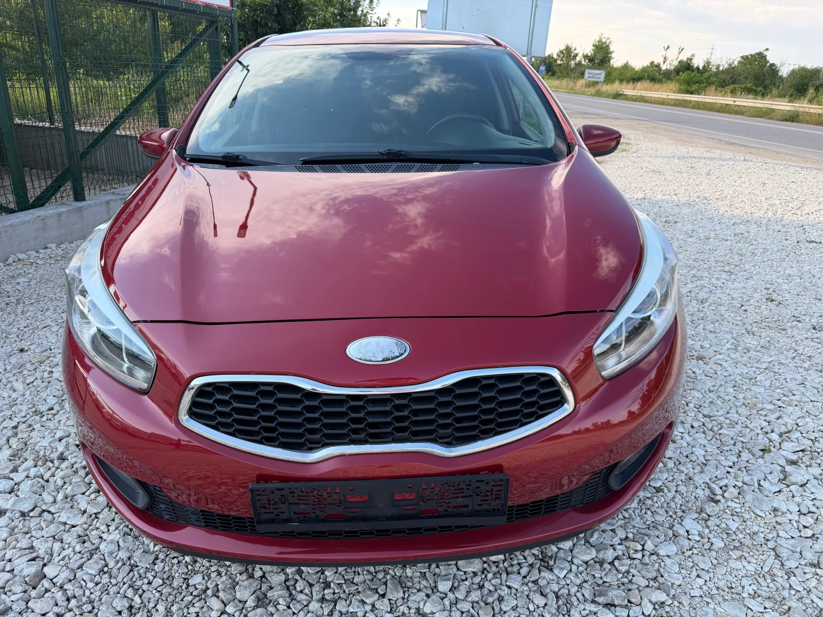 Kia Ceed 1.4i 16v/99p.s-New model!!! | Mobile.bg � ����������� 5