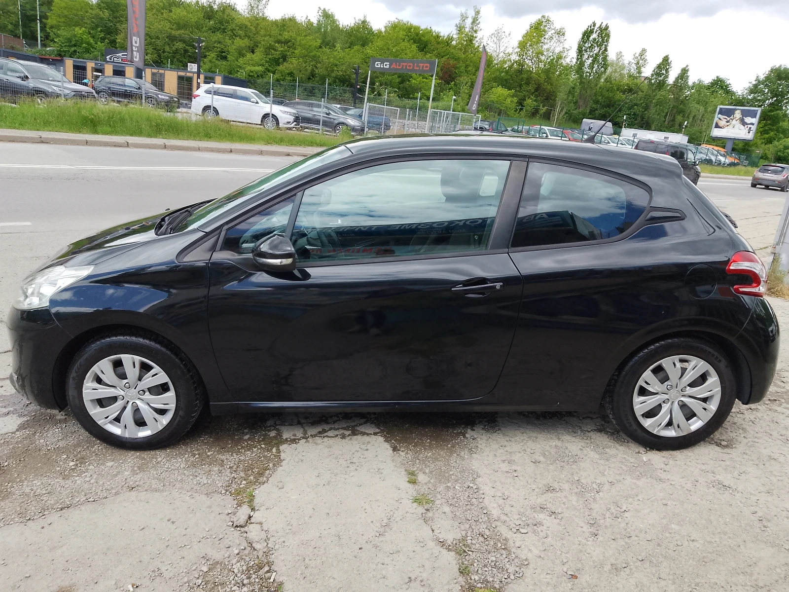Peugeot 208 1.2 e-VTI/Пълна Сервизна История - изображение 8