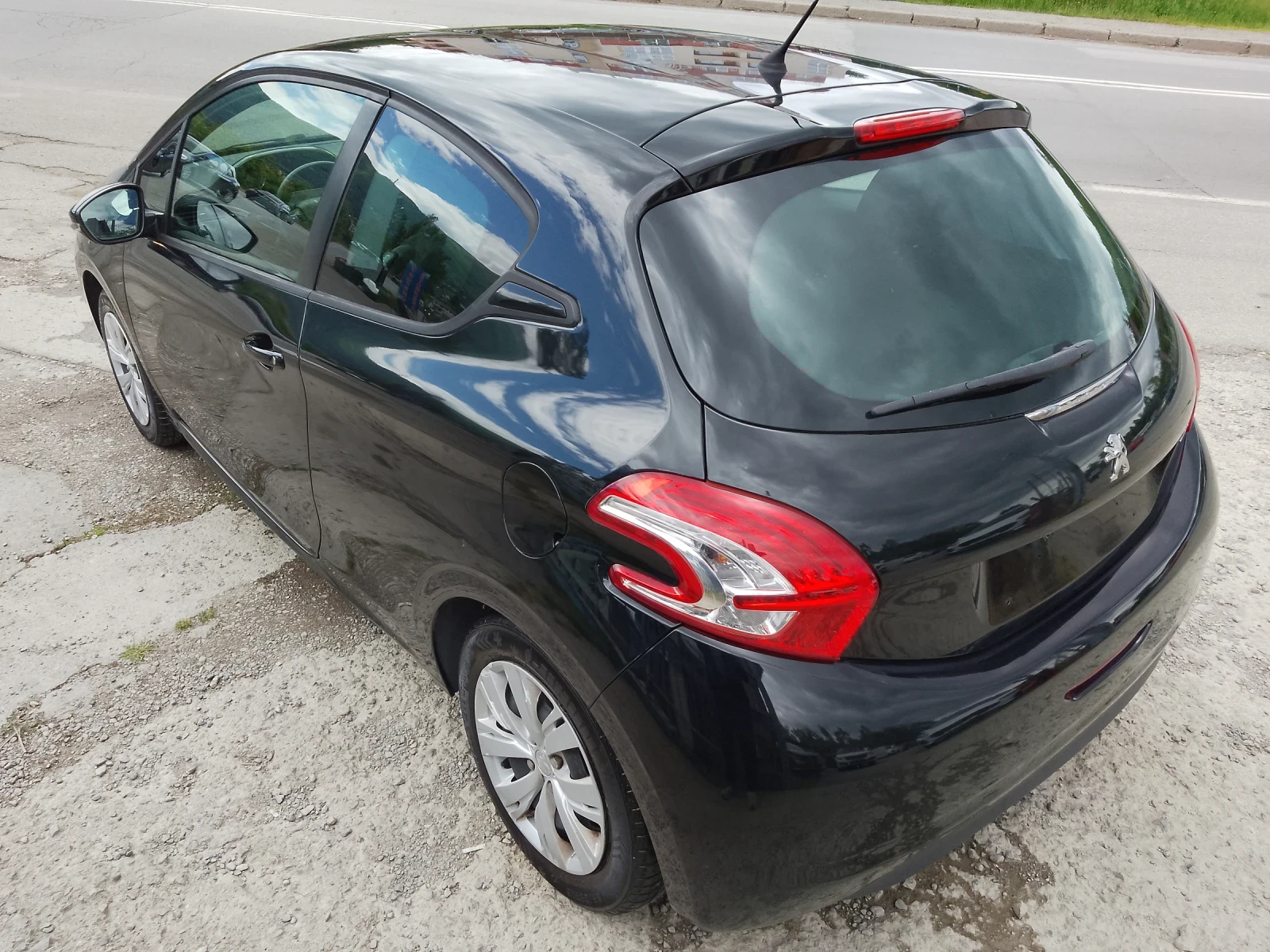 Peugeot 208 1.2 e-VTI/Пълна Сервизна История - изображение 7
