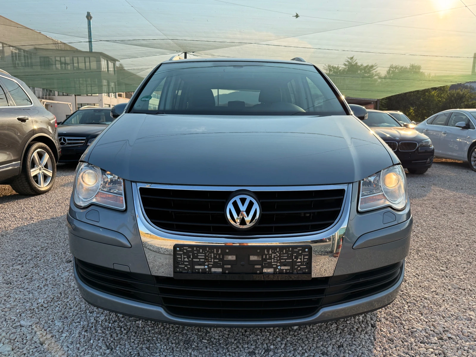 VW Touran TDi, DSG, 6+ 1, UNITED, XENON - изображение 2