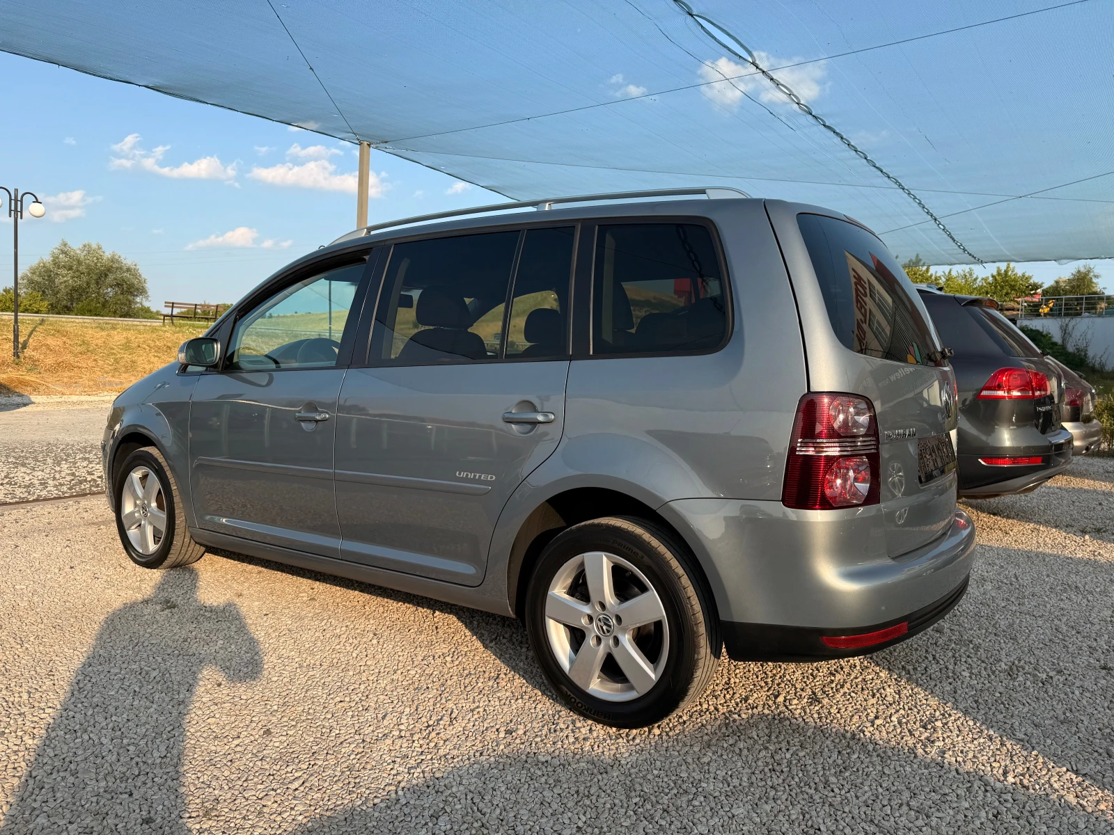 VW Touran TDi, DSG, 6+ 1, UNITED, XENON - изображение 6