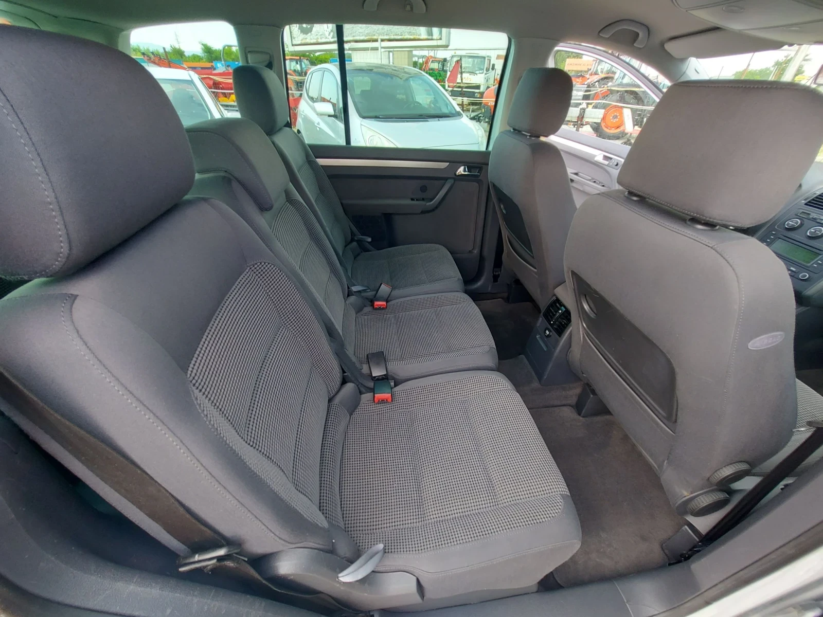 VW Touran 1.9 TDI  | Mobile.bg   12