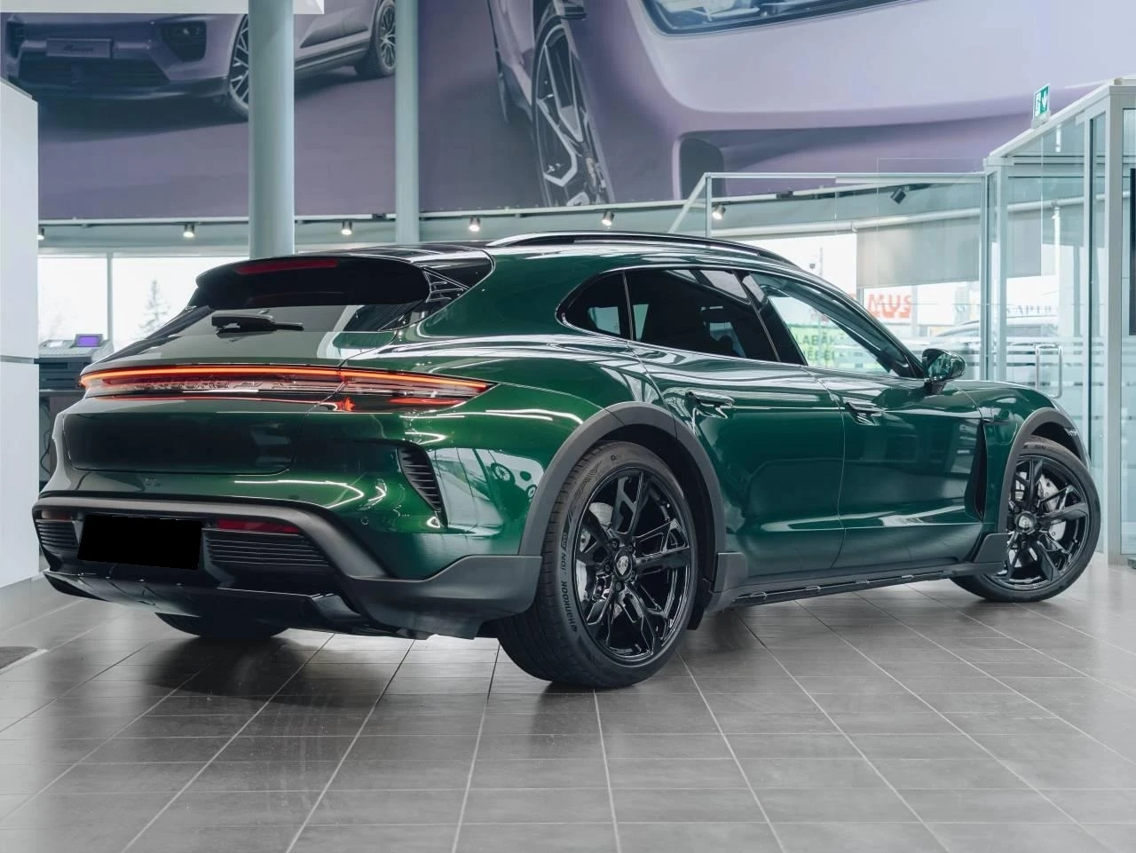 Porsche Taycan TURBO/CROSS TURISMO/SPORT CHRONO/BOSE/PANO/MATRIX/ - изображение 6