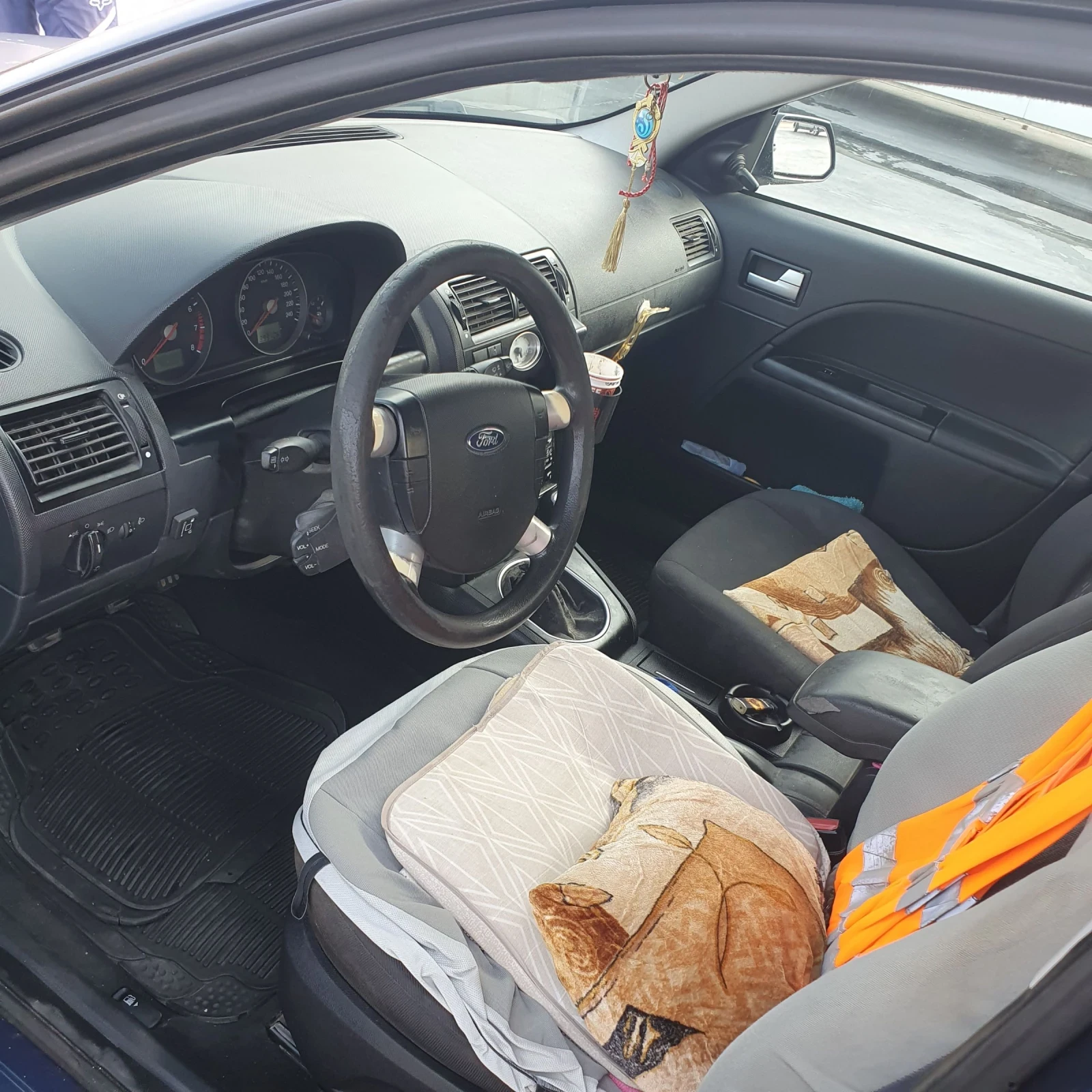 Ford Mondeo 1.8i  - изображение 9