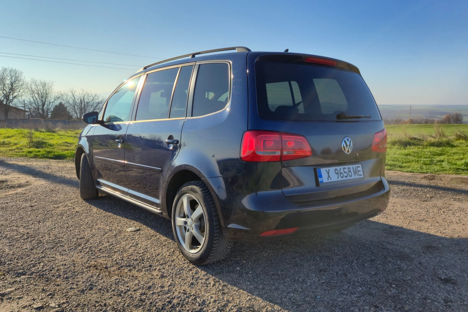 VW Touran 2, 0 TDI 140 AUTO - изображение 5
