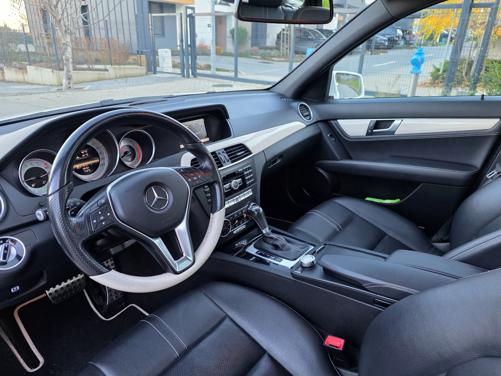 Mercedes-Benz C 300 4matic 7G Tronic+  - изображение 9