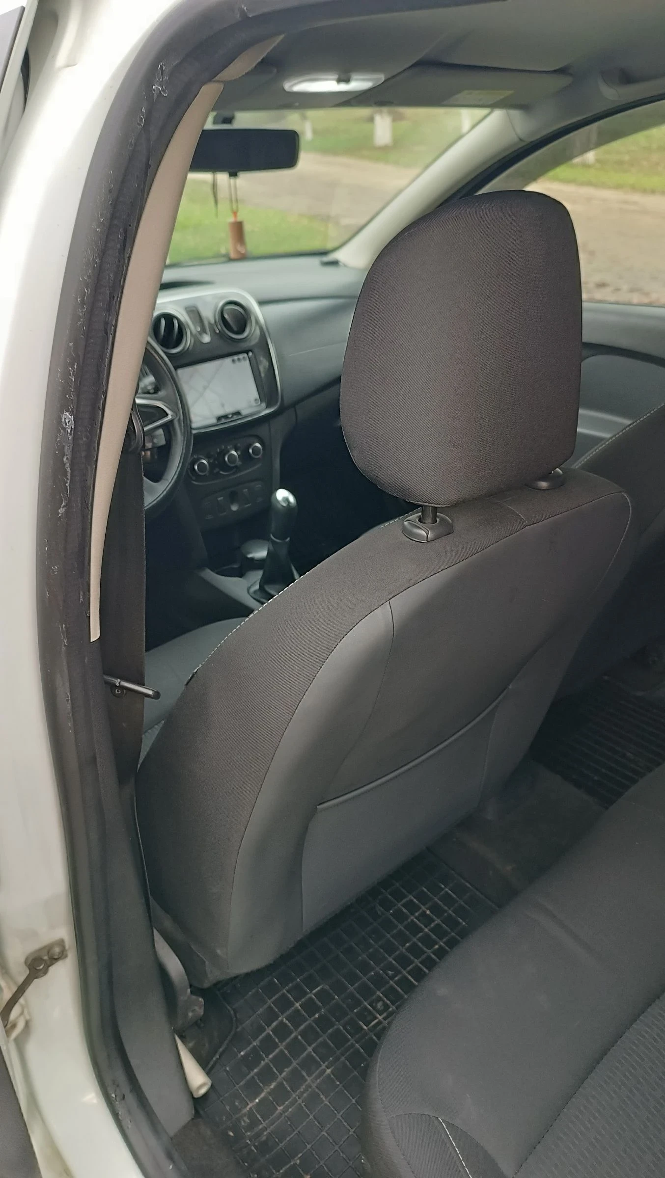 Dacia Logan MCV2 1, 5 DCI - изображение 6