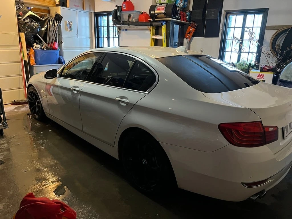 BMW 535 * 4dr Sdn 535d xDrive AWD * CARFAX * ЦЕНА ДО БГ - изображение 7