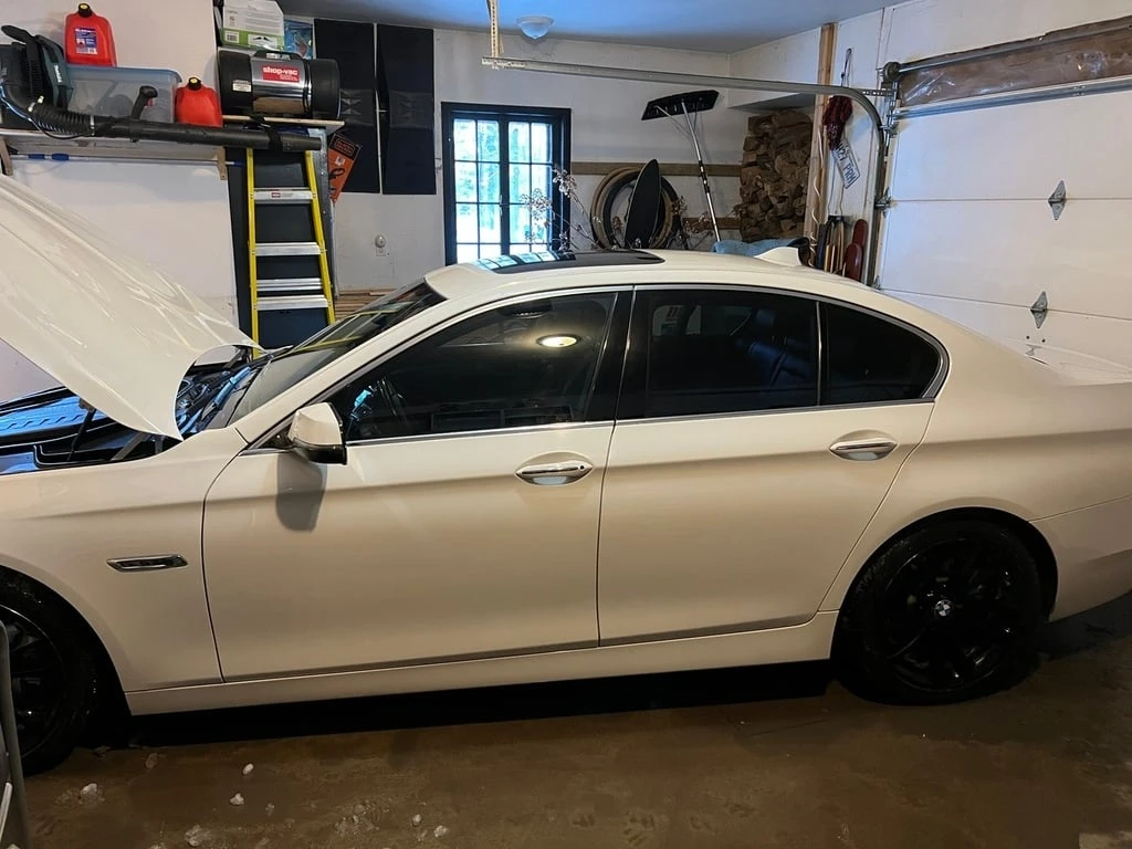 BMW 535 * 4dr Sdn 535d xDrive AWD * CARFAX * ЦЕНА ДО БГ - изображение 8