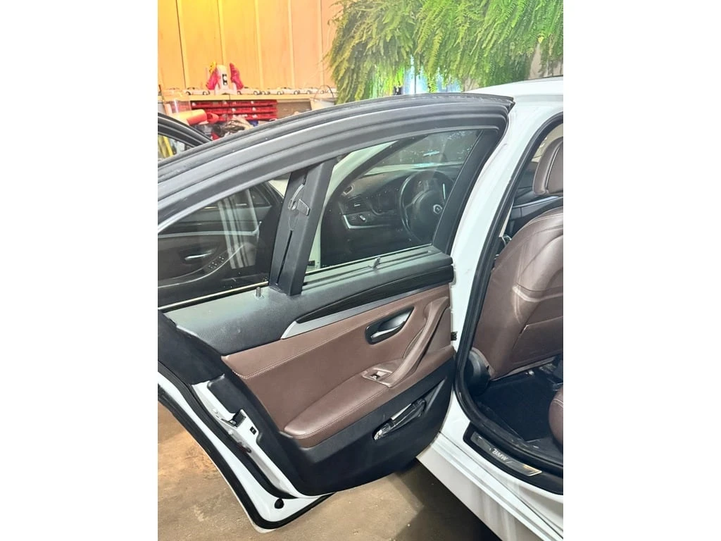 BMW 535 * 4dr Sdn 535d xDrive AWD * CARFAX * ���� �� �� | Mobile.bg � ����������� 12