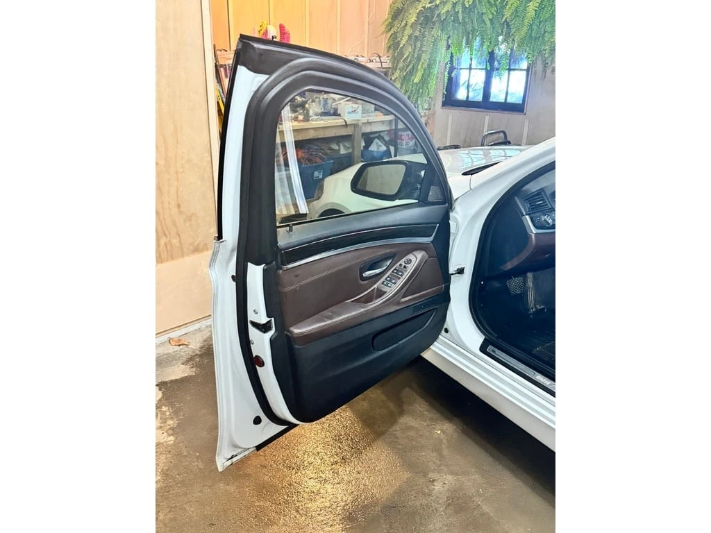 BMW 535 * 4dr Sdn 535d xDrive AWD * CARFAX * ���� �� �� | Mobile.bg � ����������� 11