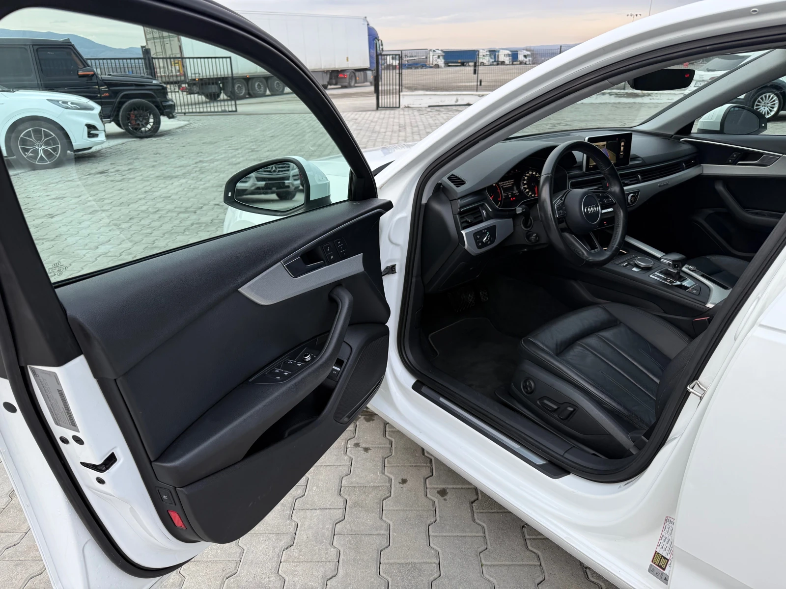 Audi A4 2.0T Quattro 252 ks Собствен лизинг !!! - изображение 9