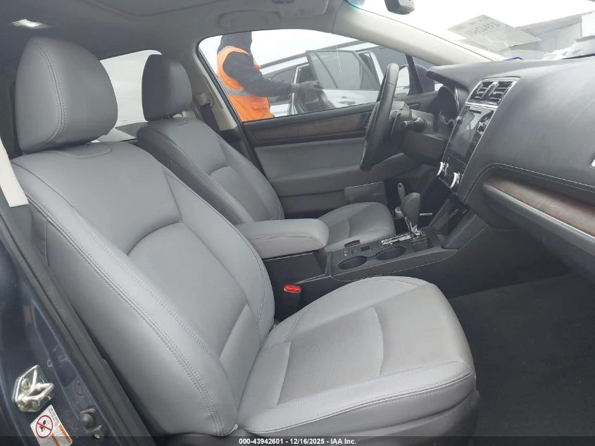 Subaru Outback 3.6R LIMITED * CARFAX*  | Mobile.bg � ����������� 5