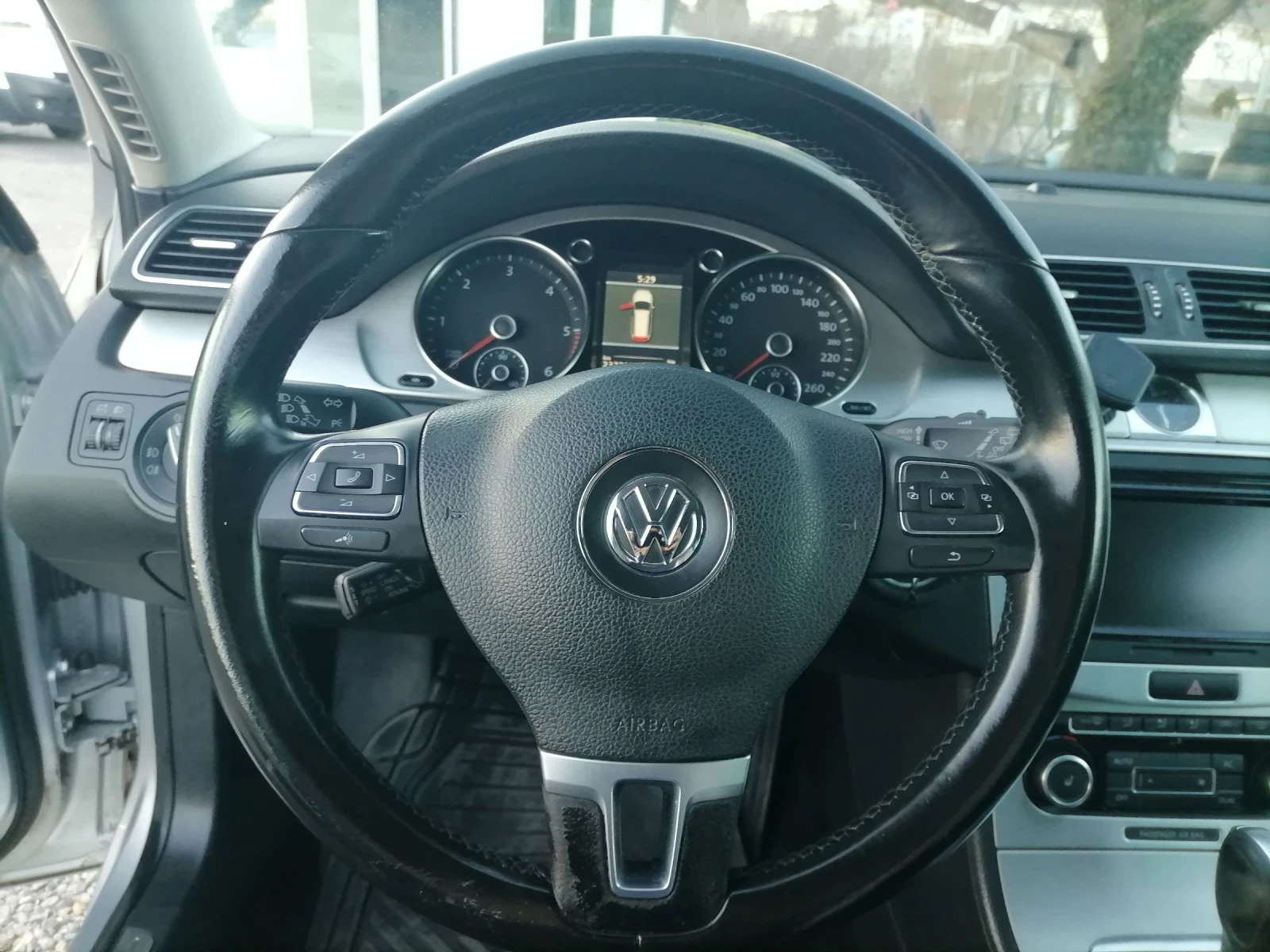 VW Passat 2.0Tdi 170kc.Автомат Кожа, снимка 12 - Автомобили и джипове - 53756368