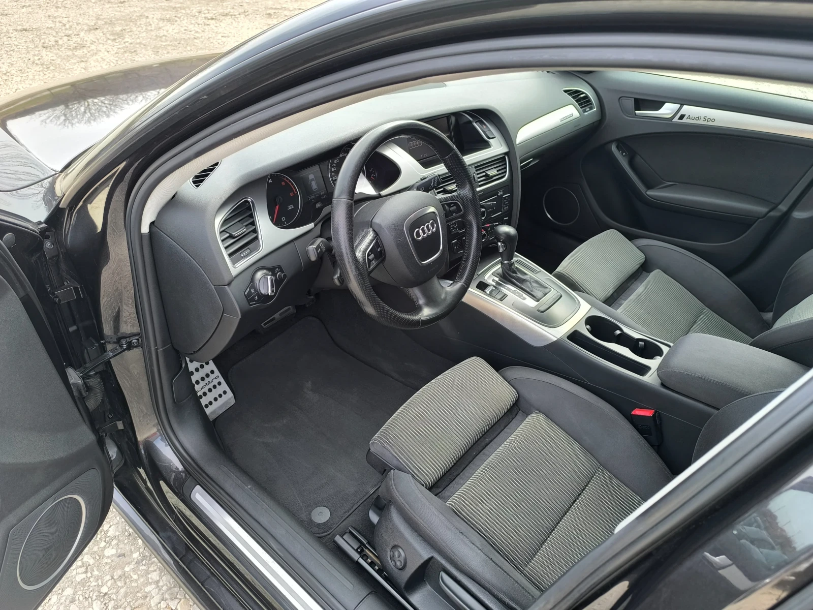 Audi A4 3.0TDI 239k Bang & Olufsen Подгрев Germany, снимка 10 - Автомобили и джипове - 53893945