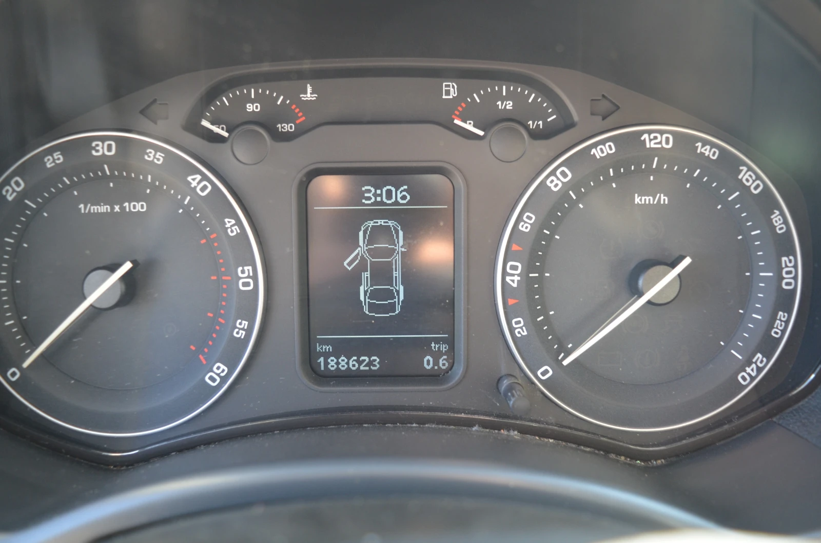 Skoda Octavia 1.9TDI, снимка 6 - Автомобили и джипове - 54005718