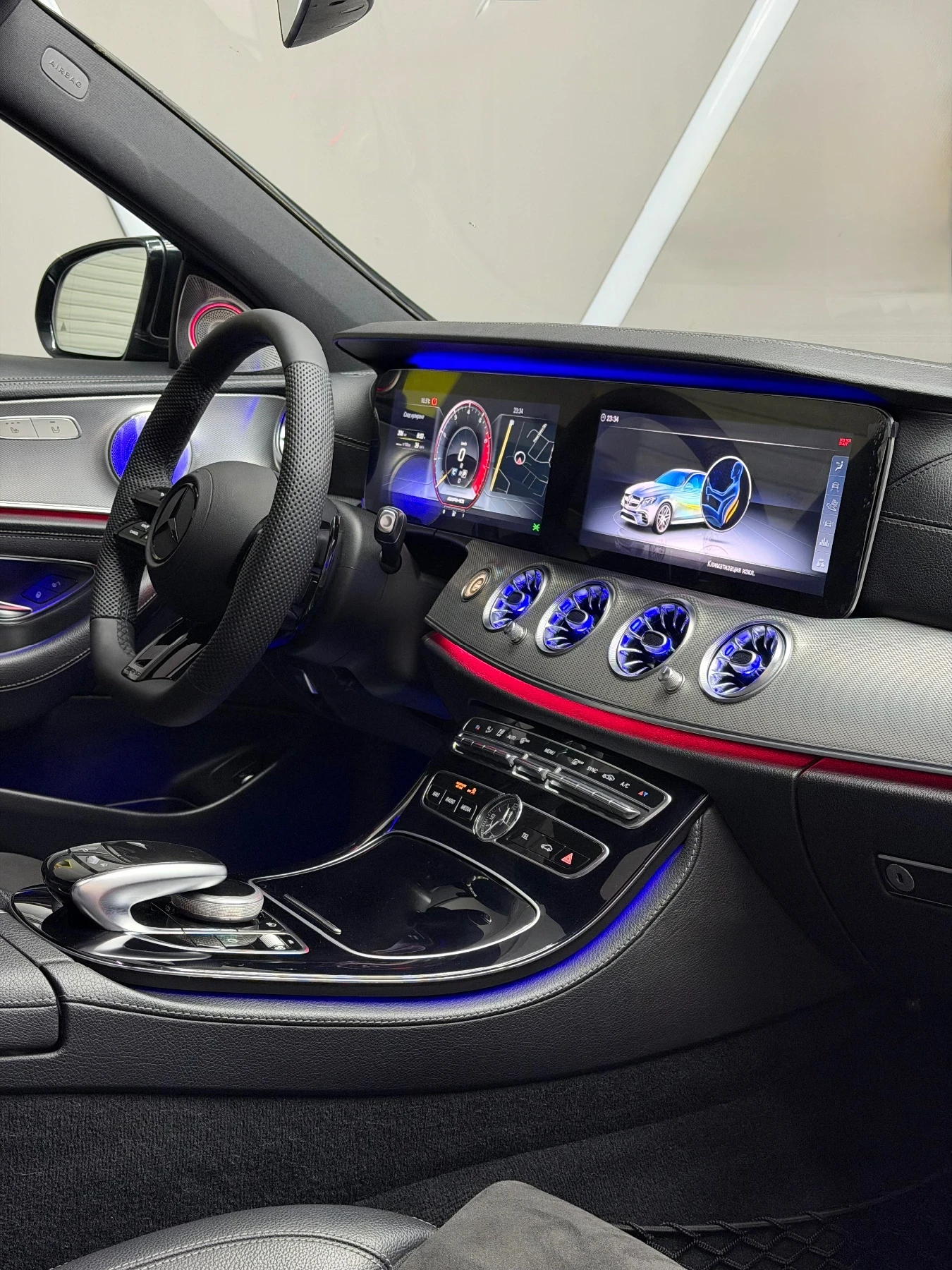 Mercedes-Benz E 220 КАТО НОВА, Серв.ист. FACELIFT 6.3 AMG, снимка 7 - Автомобили и джипове - 54107986