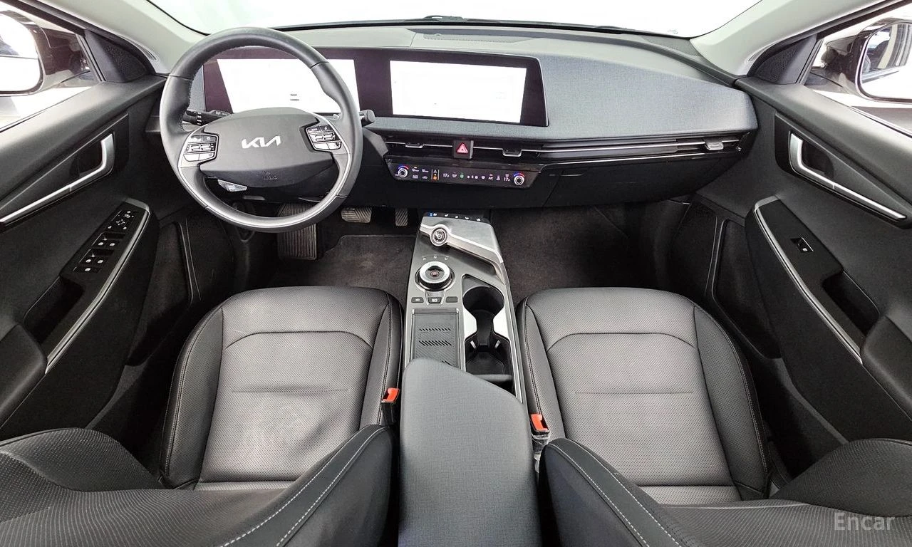 Kia EV6 * LONG RANGE* ПОДГРЕВ* ОБДУХВАНЕ* КАМЕРИ* , снимка 6 - Автомобили и джипове - 54417512
