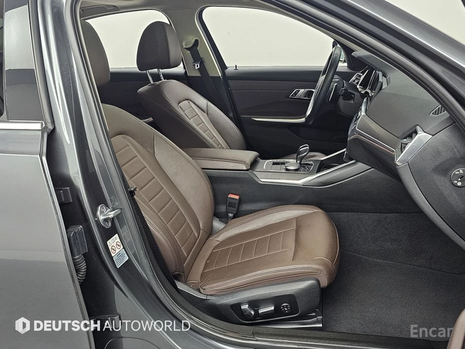 BMW 320, снимка 10 - Автомобили и джипове - 54438073