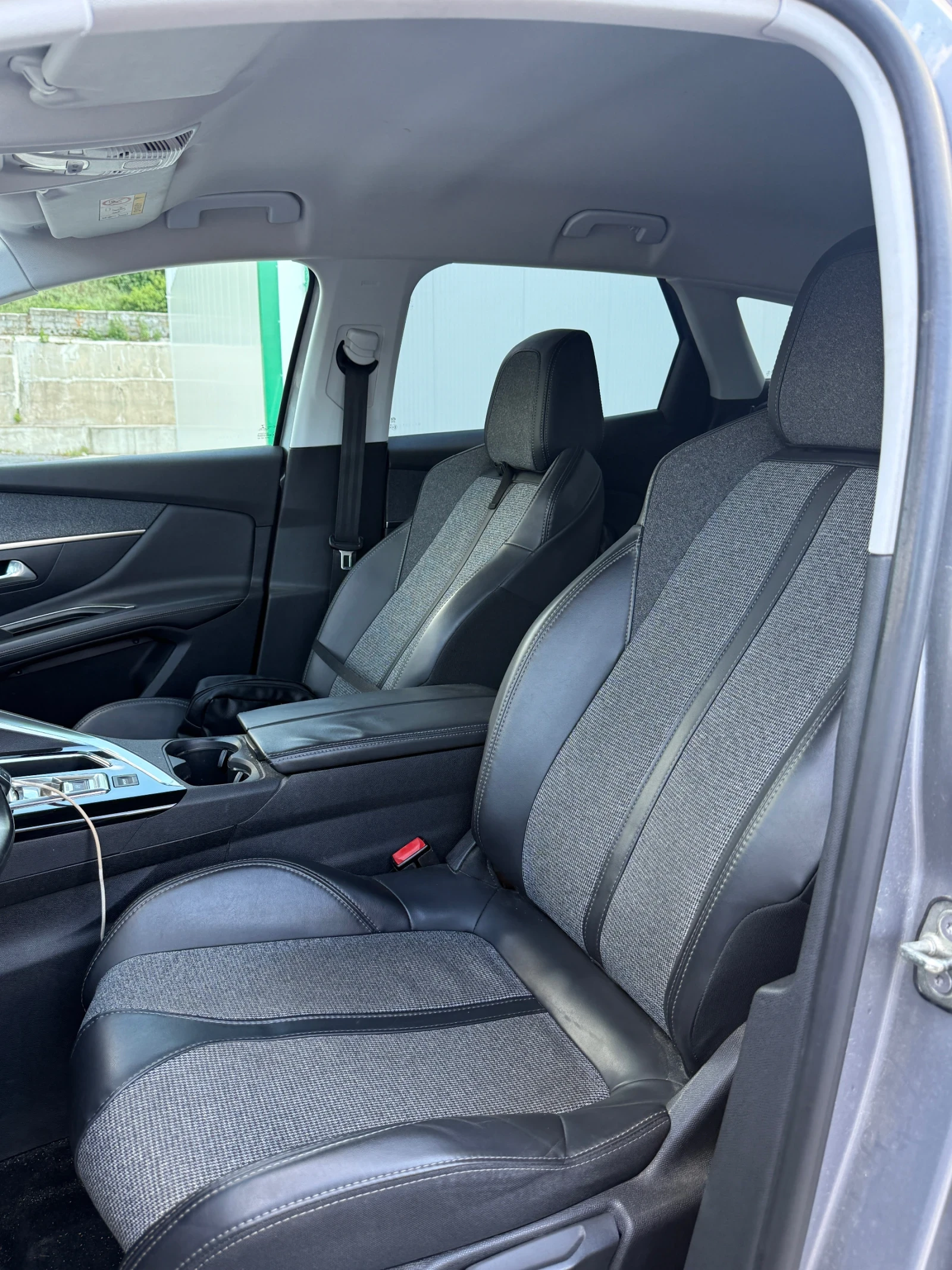 Peugeot 3008 * 360CAM* DISTRONIC* МЪРТВА ТОЧКА* FULL* , снимка 8 - Автомобили и джипове - 54717946