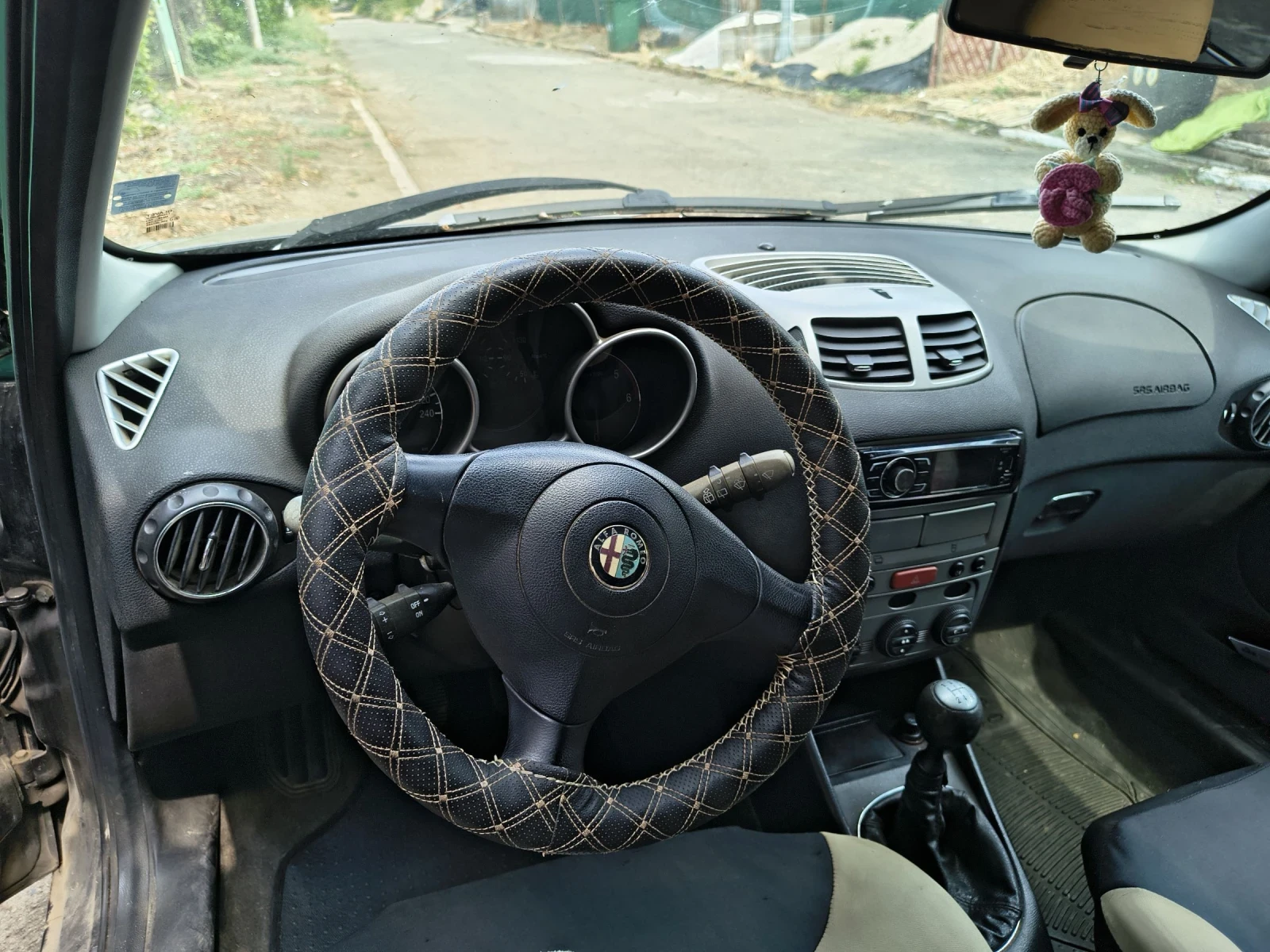Alfa Romeo 147 1.9 JTD, снимка 8 - Автомобили и джипове - 55127522