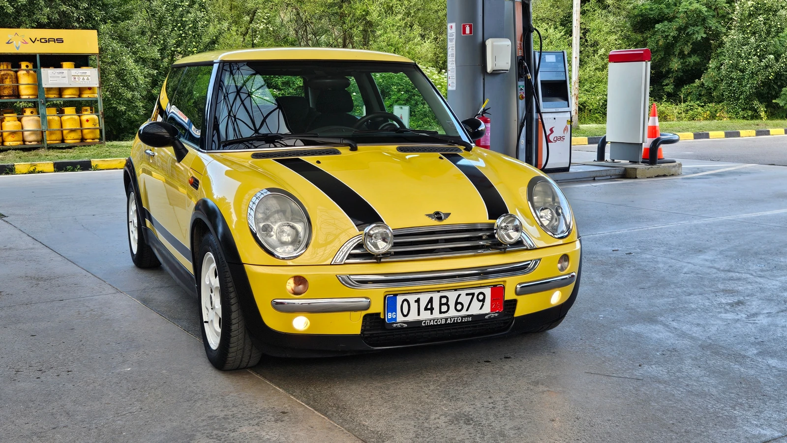Mini Cooper 1.4 D4d KLIMATIK/6skorosti, снимка 9 - Автомобили и джипове - 55291142