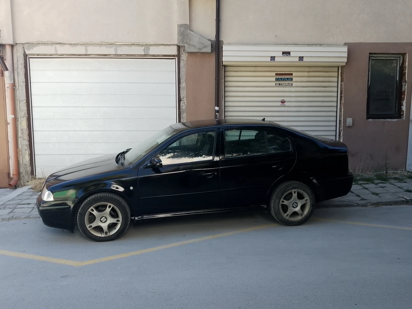 Skoda Octavia 1.6 Газ/Бензин, снимка 4 - Автомобили и джипове - 55779458
