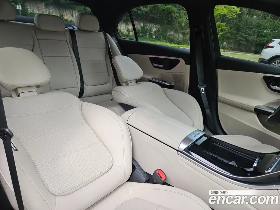 Mercedes-Benz C 300 4MATIC | AVANTGARDE, снимка 16 - Автомобили и джипове - 55826160