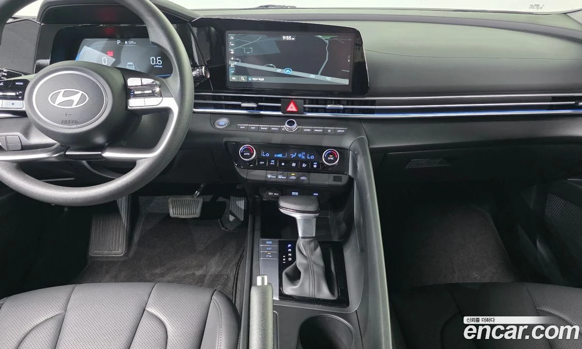 Hyundai Elantra 1.6 Smart, снимка 15 - Автомобили и джипове - 56155946